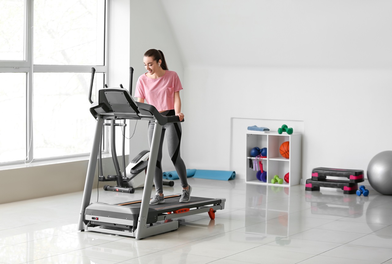 Funmily Treadmill with Desk Workstation & Adjustable Height - Review ...